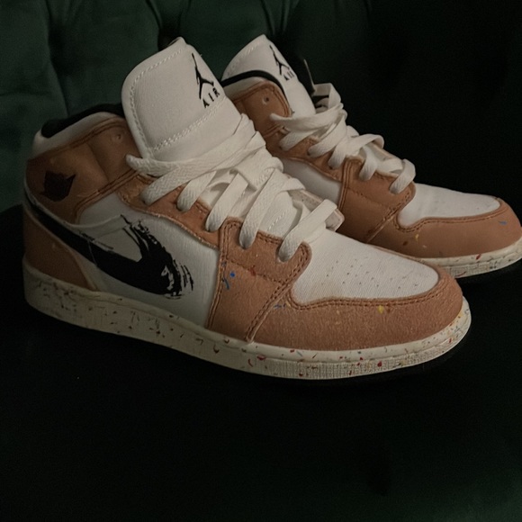 Jordan - Picture 5 of 5